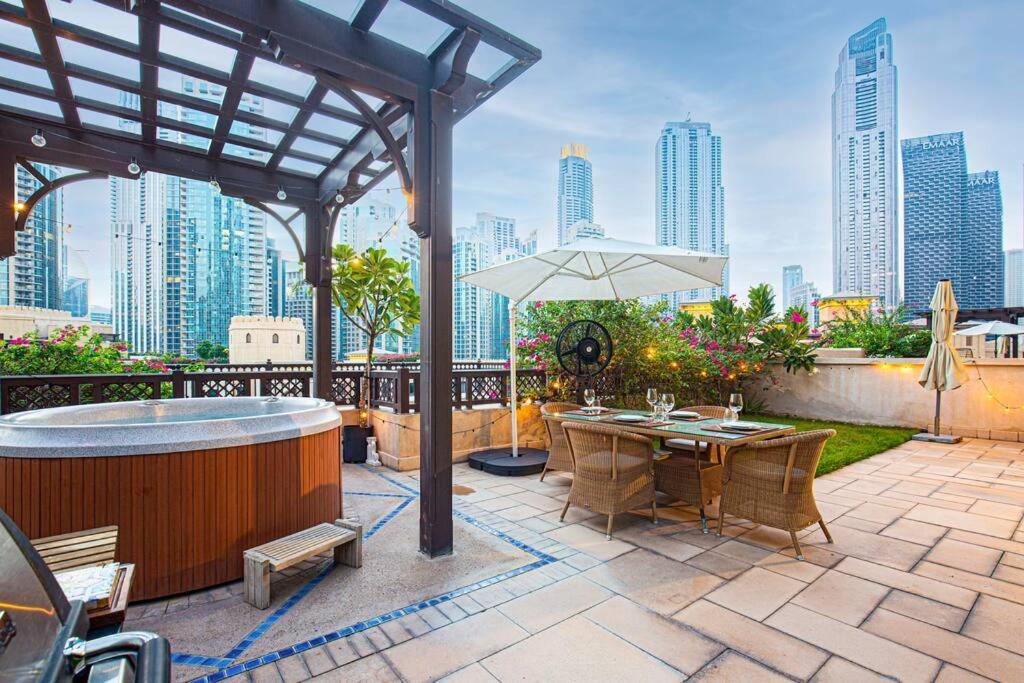 Tranquil Oasis- 2bedroom, Connected To Mall * Dubai